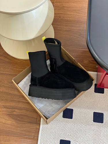 Picture of UGG Shoes Women _SKUfw145789632fw